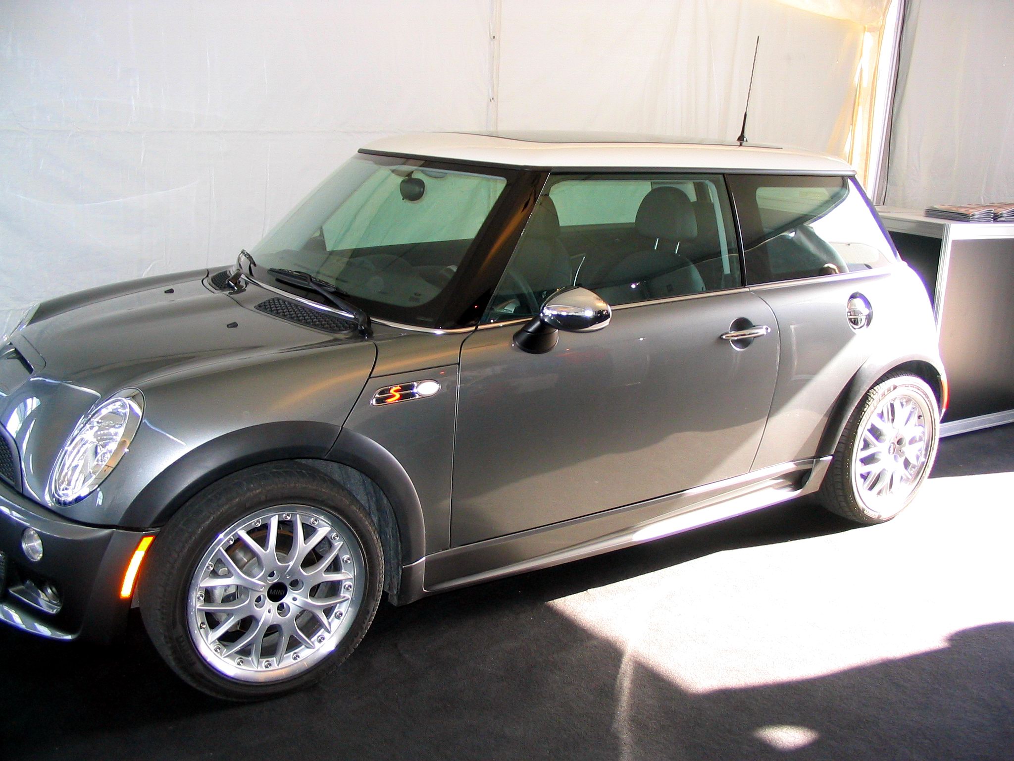 Mini - test pilots 005.jpg